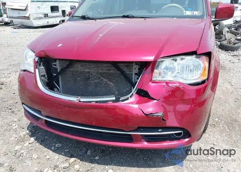 2015 Chrysler Town & Country Touring from USA, damaged, VIN 2C4RC1BG2FR654446